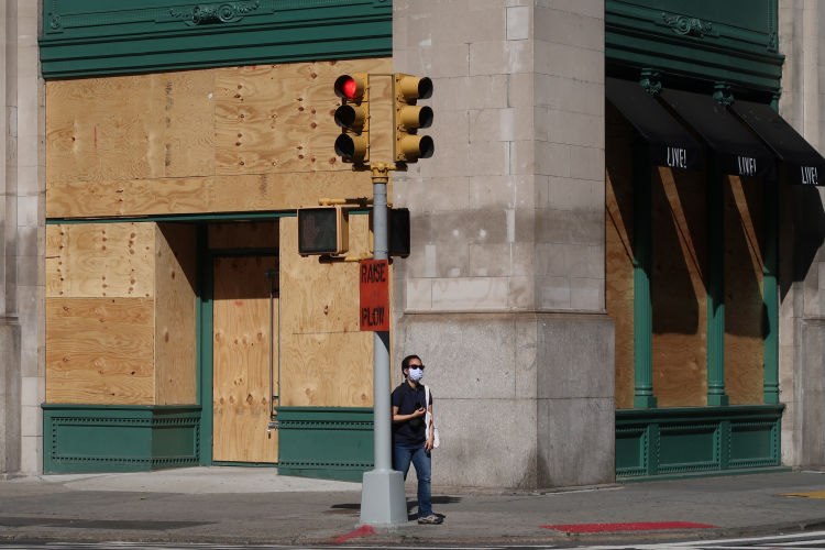 Jochen Brennecke Photography still red New York